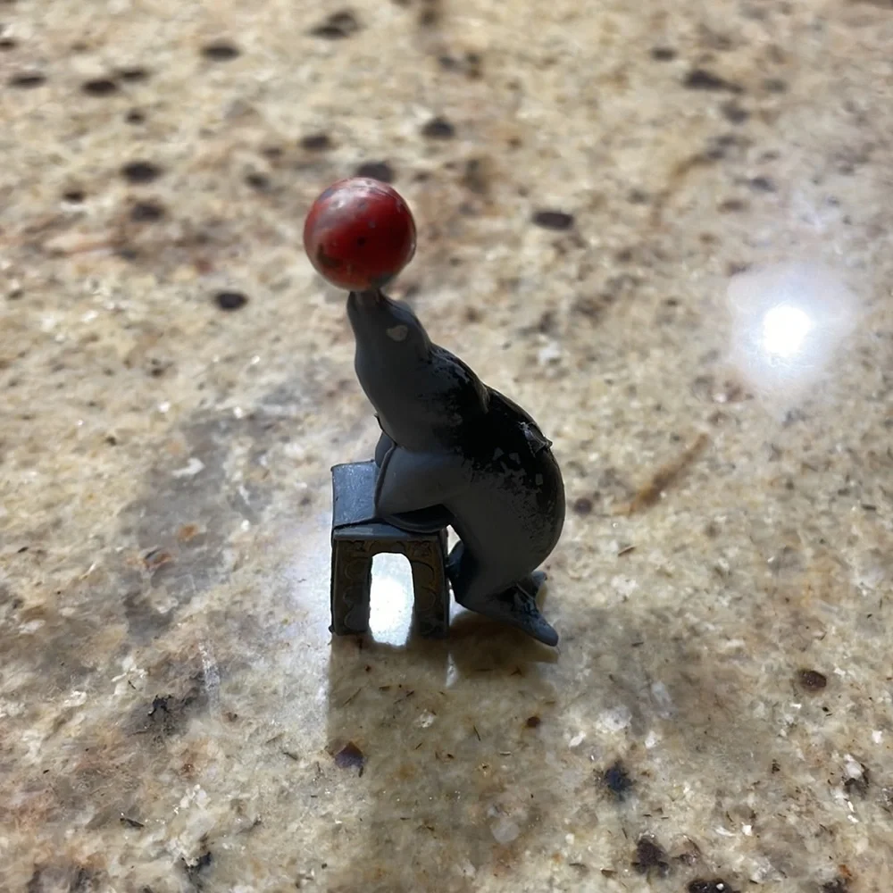 Vintage Rare Circus lot plastic made in hong kong horse seal strong man clown
